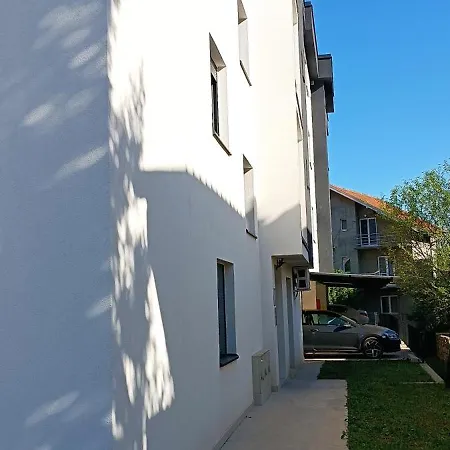 Apartment Nit *